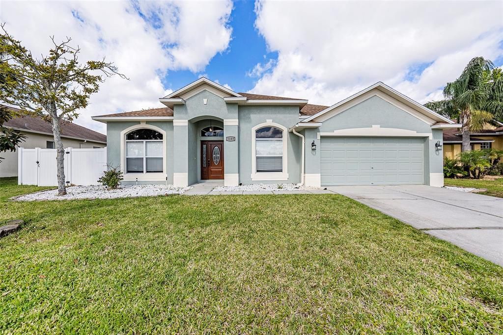 Recently Sold: $395,000 (4 beds, 2 baths, 2185 Square Feet)