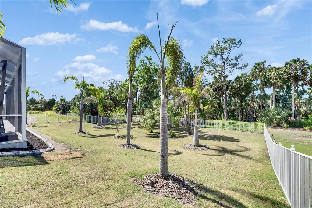 合同活跃: $898,000 (4 贝兹, 3 浴室, 2526 平方英尺)