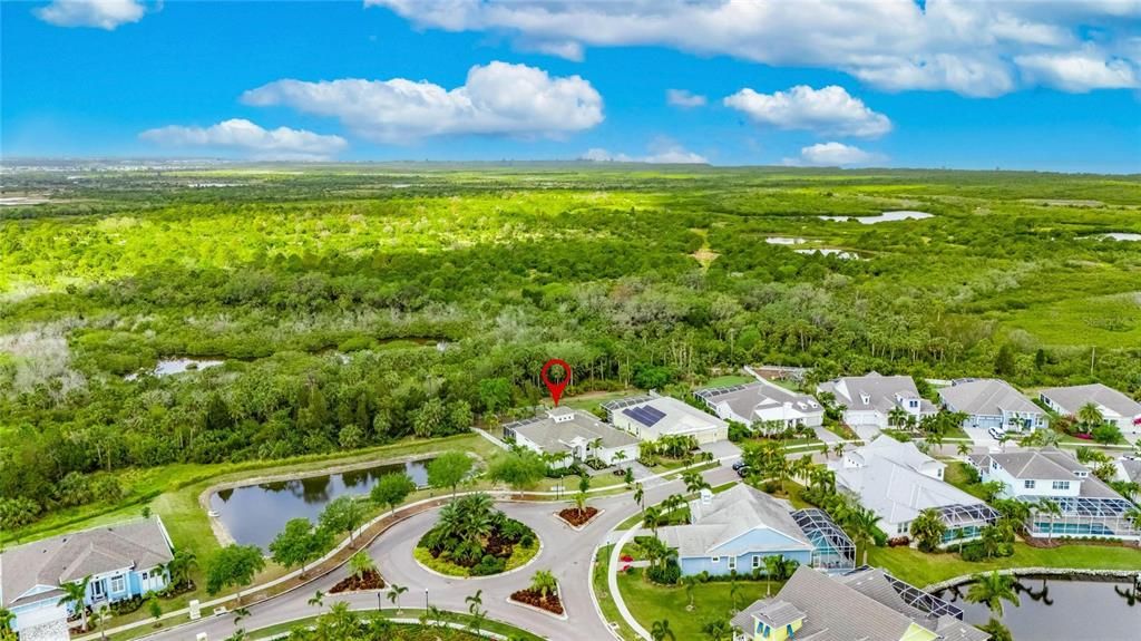 合同活跃: $898,000 (4 贝兹, 3 浴室, 2526 平方英尺)