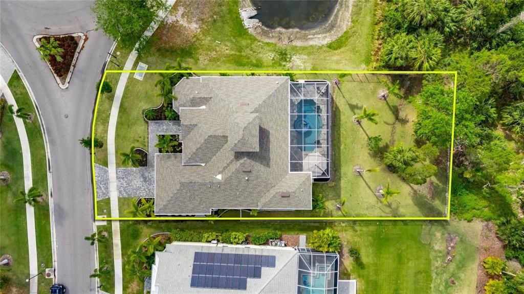 合同活跃: $898,000 (4 贝兹, 3 浴室, 2526 平方英尺)