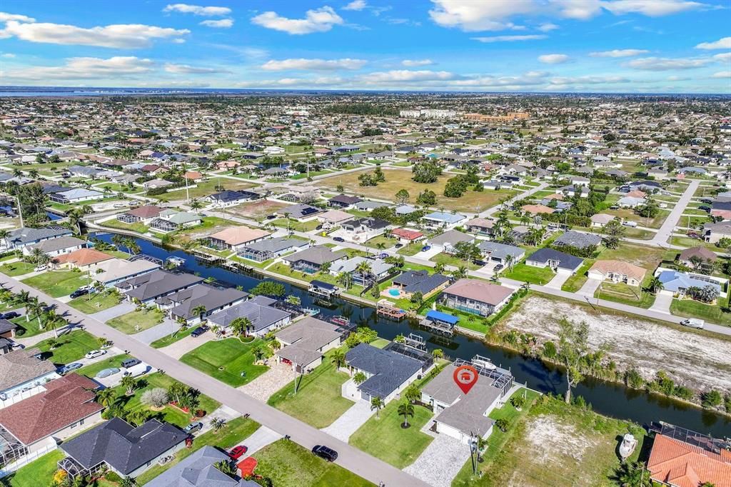 Activo con contrato: $679,900 (3 camas, 2 baños, 1925 Pies cuadrados)