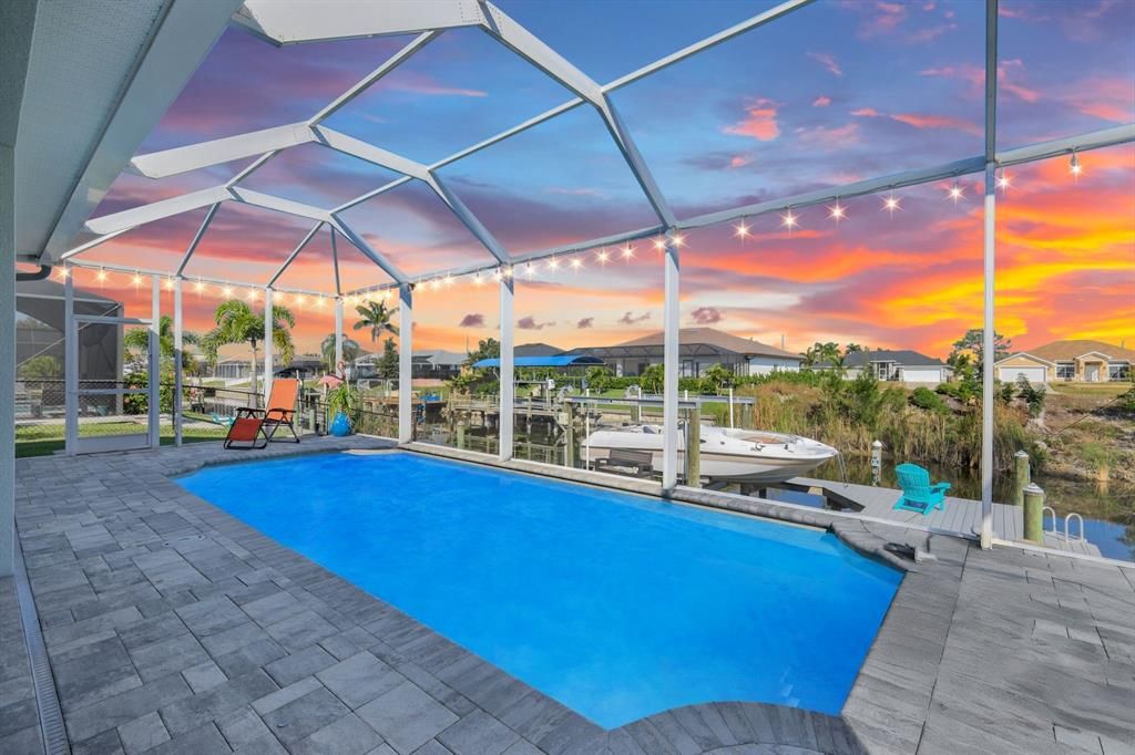 Activo con contrato: $679,900 (3 camas, 2 baños, 1925 Pies cuadrados)