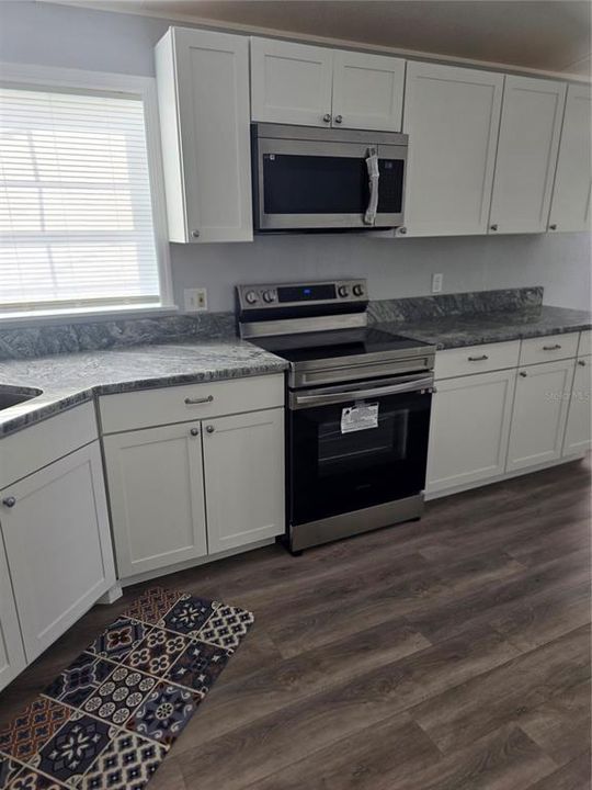 For Sale: $229,900 (3 beds, 2 baths, 1152 Square Feet)