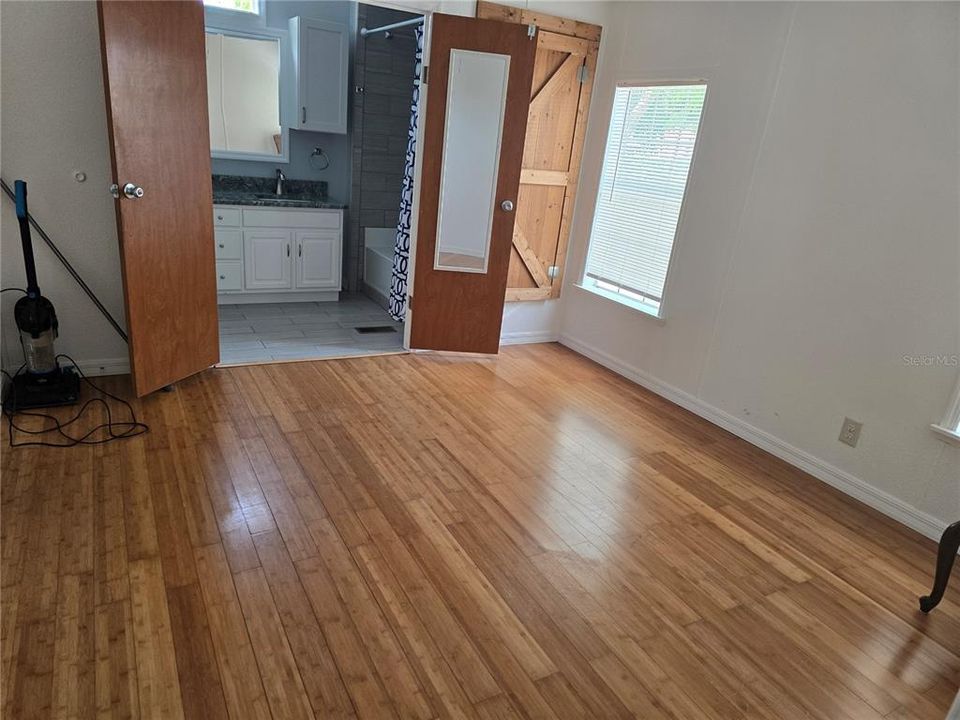 For Sale: $229,900 (3 beds, 2 baths, 1152 Square Feet)