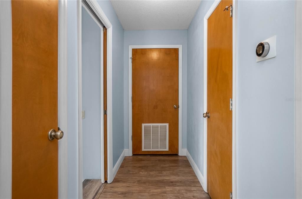 На продажу: $425,000 (3 спален, 2 ванн, 1982 Квадратных фут)