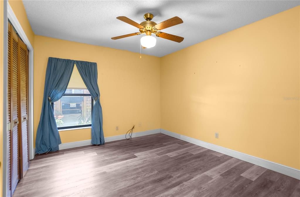 На продажу: $425,000 (3 спален, 2 ванн, 1982 Квадратных фут)