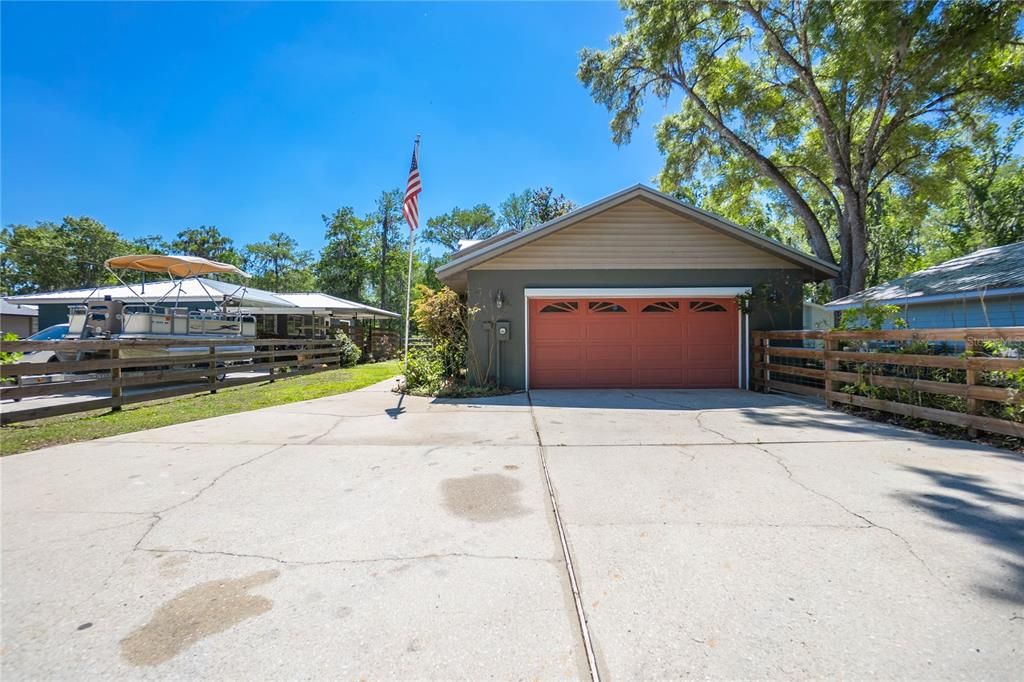 На продажу: $425,000 (3 спален, 2 ванн, 1982 Квадратных фут)