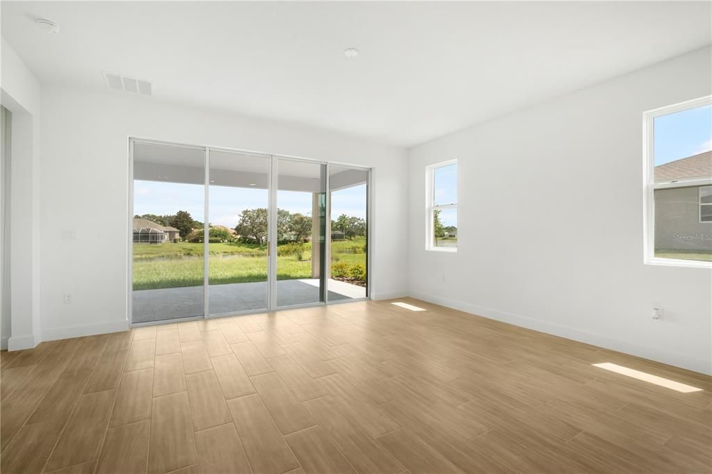 Под контрактом: $424,999 (4 спален, 2 ванн, 1919 Квадратных фут)