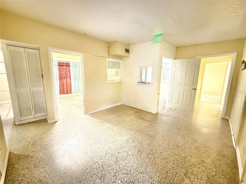 待售: $42,000 (0 贝兹, 0 浴室, 0 平方英尺)