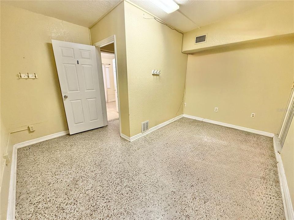 待售: $42,000 (0 贝兹, 0 浴室, 0 平方英尺)