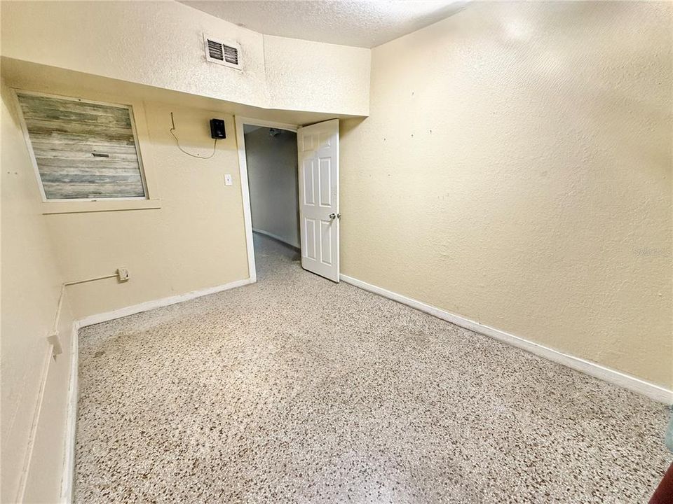 待售: $42,000 (0 贝兹, 0 浴室, 0 平方英尺)