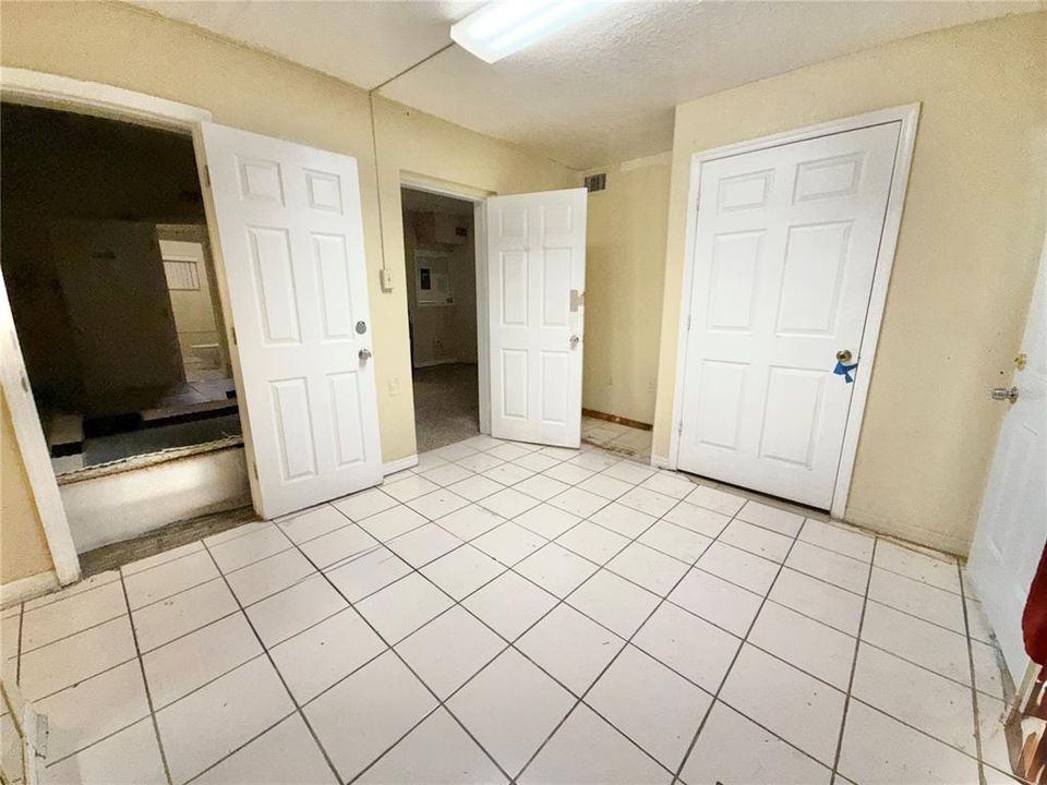 待售: $42,000 (0 贝兹, 0 浴室, 0 平方英尺)