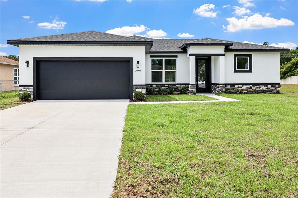 Recently Sold: $349,000 (4 beds, 2 baths, 1674 Square Feet)