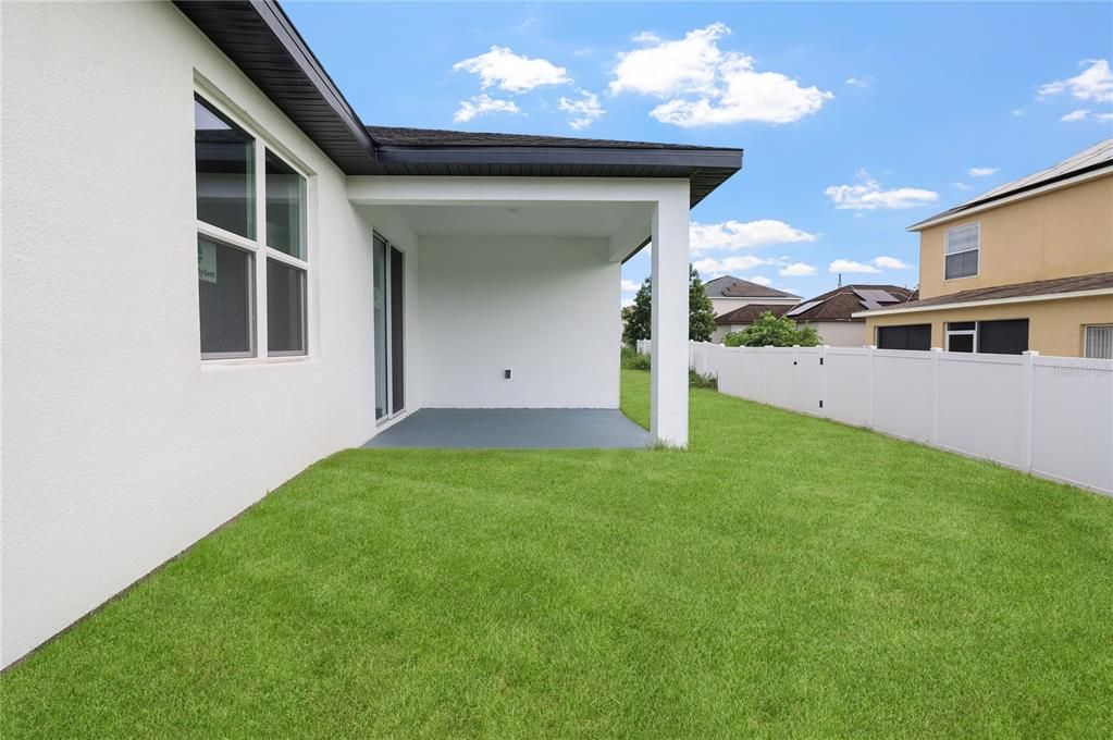 Active With Contract: $299,999 (4 beds, 2 baths, 1674 Square Feet)