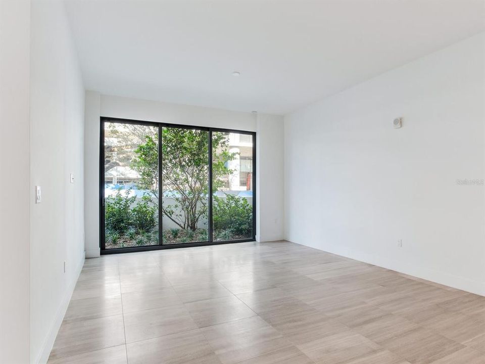 出租: $18,500 (3 贝兹, 4 浴室, 3605 平方英尺)