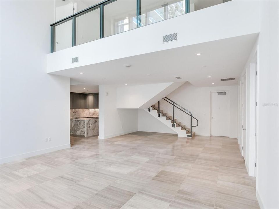 出租: $18,500 (3 贝兹, 4 浴室, 3605 平方英尺)