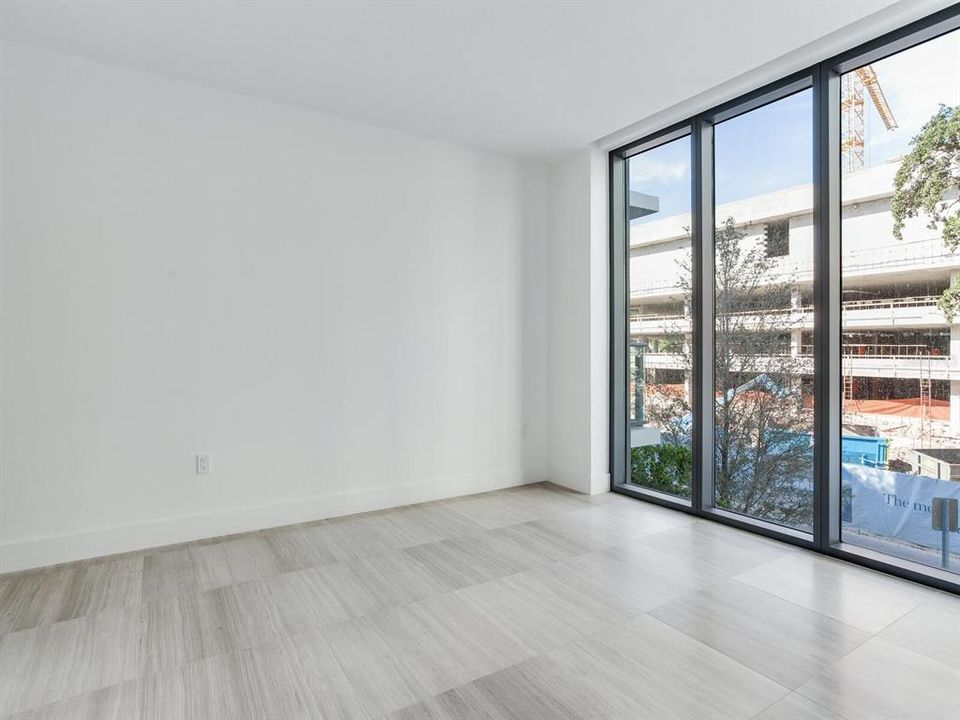 出租: $18,500 (3 贝兹, 4 浴室, 3605 平方英尺)