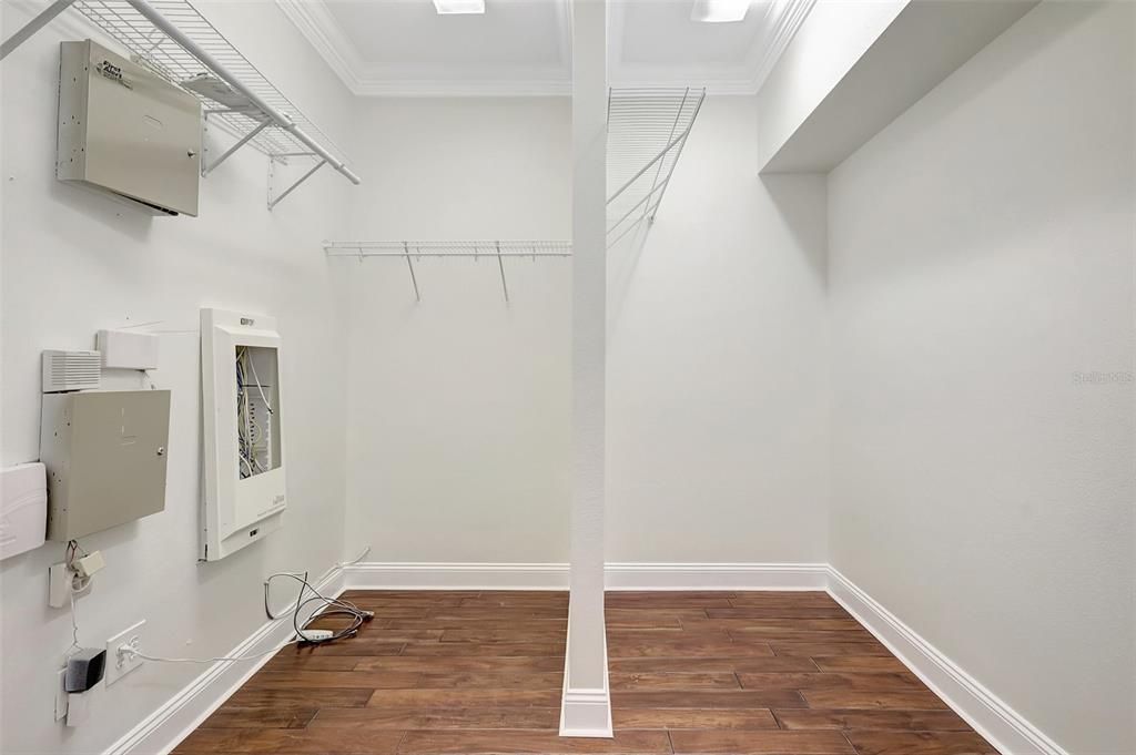 Active With Contract: $547,950 (4 beds, 3 baths, 2547 Square Feet)