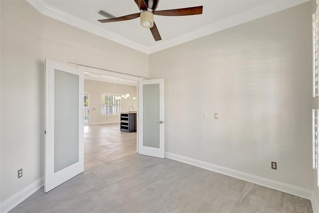 Active With Contract: $547,950 (4 beds, 3 baths, 2547 Square Feet)