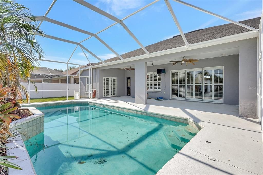 Active With Contract: $547,950 (4 beds, 3 baths, 2547 Square Feet)