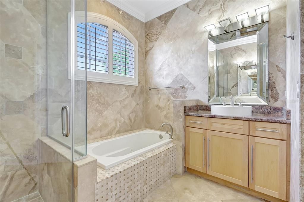 Active With Contract: $547,950 (4 beds, 3 baths, 2547 Square Feet)