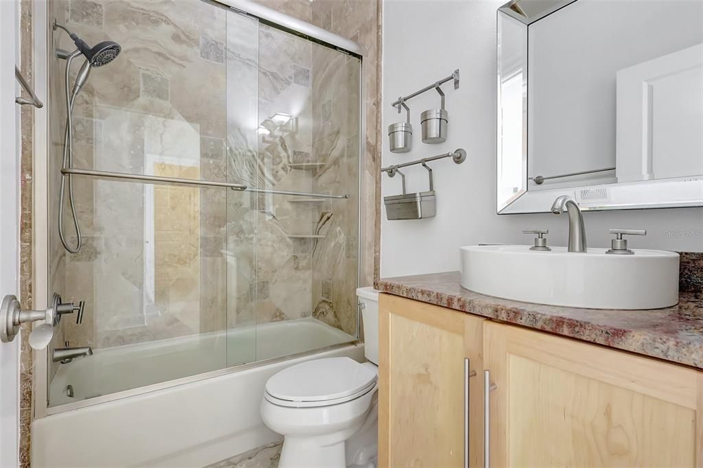 Active With Contract: $547,950 (4 beds, 3 baths, 2547 Square Feet)