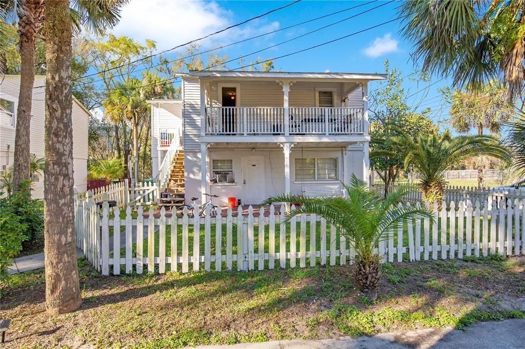 Recently Sold: $299,900 (4 beds, 2 baths, 1272 Square Feet)