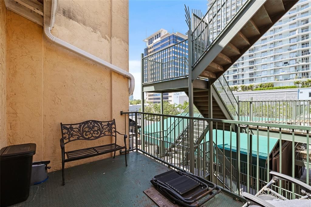 待售: $524,000 (2 贝兹, 2 浴室, 1100 平方英尺)