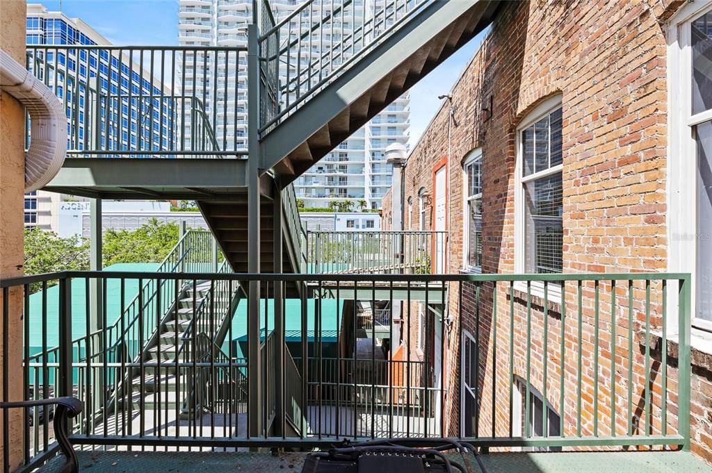 待售: $524,000 (2 贝兹, 2 浴室, 1100 平方英尺)