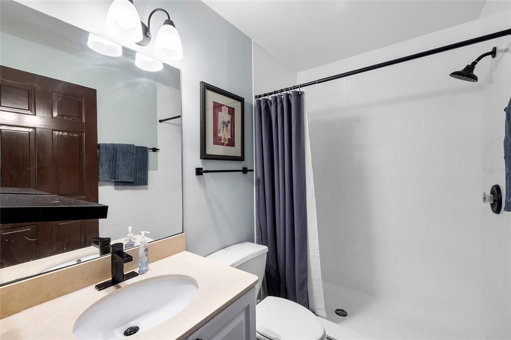 待售: $524,000 (2 贝兹, 2 浴室, 1100 平方英尺)