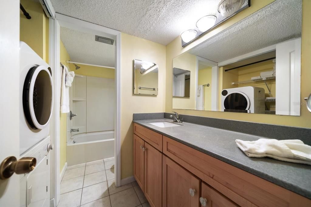 En Venta: $365,000 (2 camas, 1 baños, 1040 Pies cuadrados)