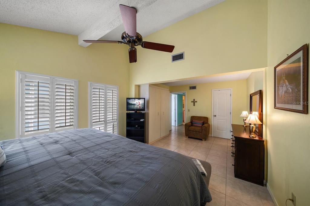 En Venta: $365,000 (2 camas, 1 baños, 1040 Pies cuadrados)