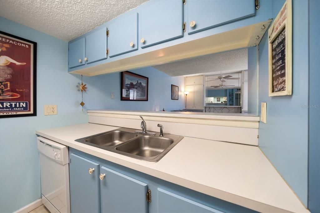 En Venta: $365,000 (2 camas, 1 baños, 1040 Pies cuadrados)