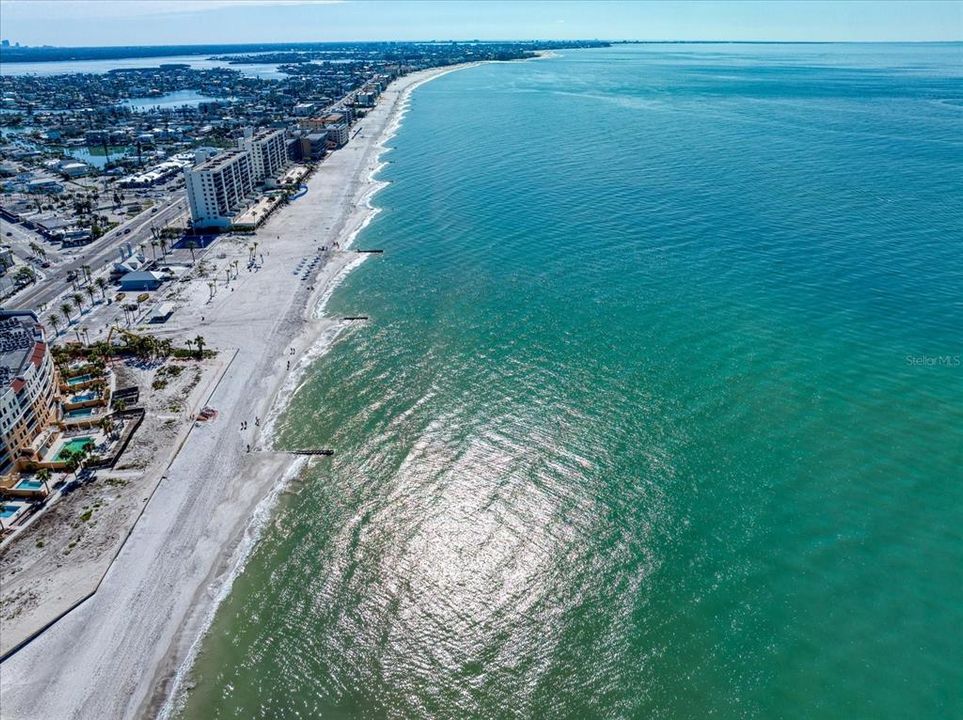 En Venta: $365,000 (2 camas, 1 baños, 1040 Pies cuadrados)