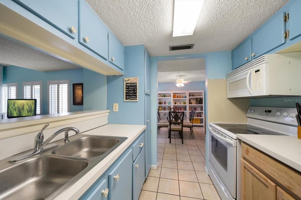 En Venta: $365,000 (2 camas, 1 baños, 1040 Pies cuadrados)