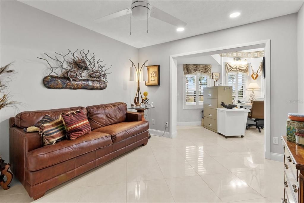 待售: $1,495,000 (3 贝兹, 2 浴室, 2682 平方英尺)