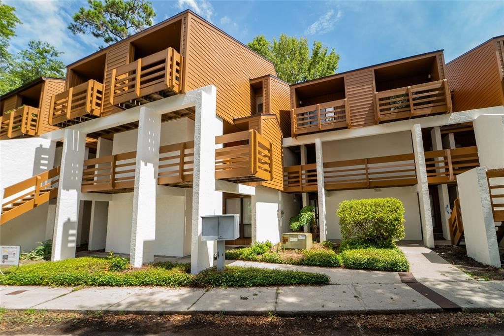 Recently Rented: $1,845 (2 beds, 1 baths, 1120 Square Feet)