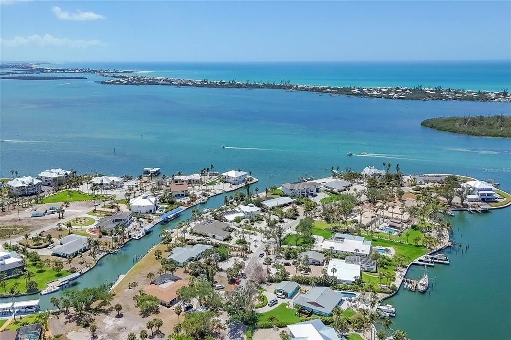 Just 6 lots in from Lemon Bay/Intracoastal!