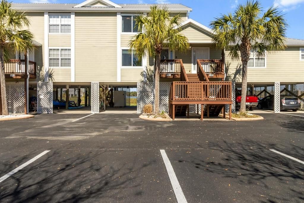 Recently Sold: $584,000 (3 beds, 2 baths, 1776 Square Feet)