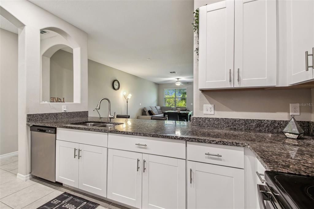 For Sale: $265,900 (3 beds, 2 baths, 1796 Square Feet)