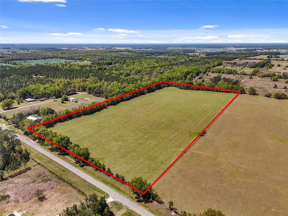 最近售出: $599,000 (24.07 acres)