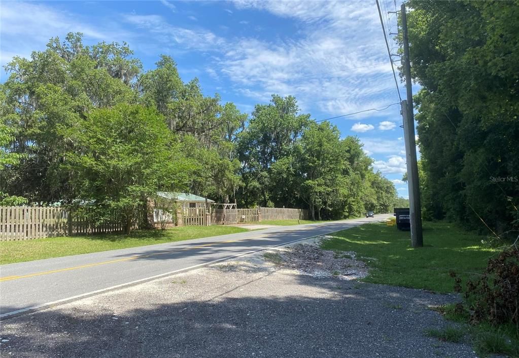 待售: $283,000 (4.50 acres)