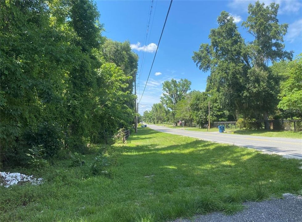 待售: $283,000 (4.50 acres)