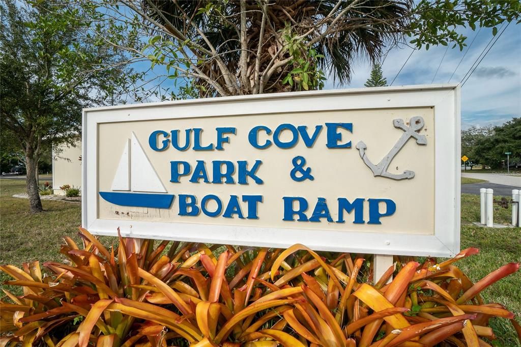 合同活跃: $15,500 (0.23 acres)