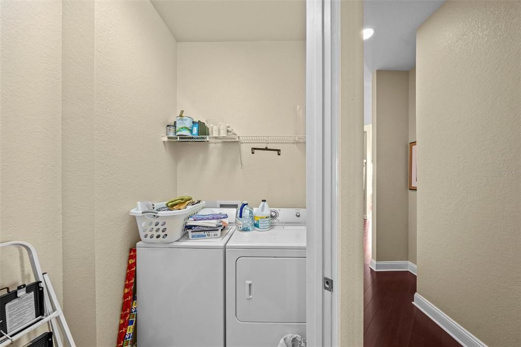 待售: $729,990 (2 贝兹, 2 浴室, 1187 平方英尺)