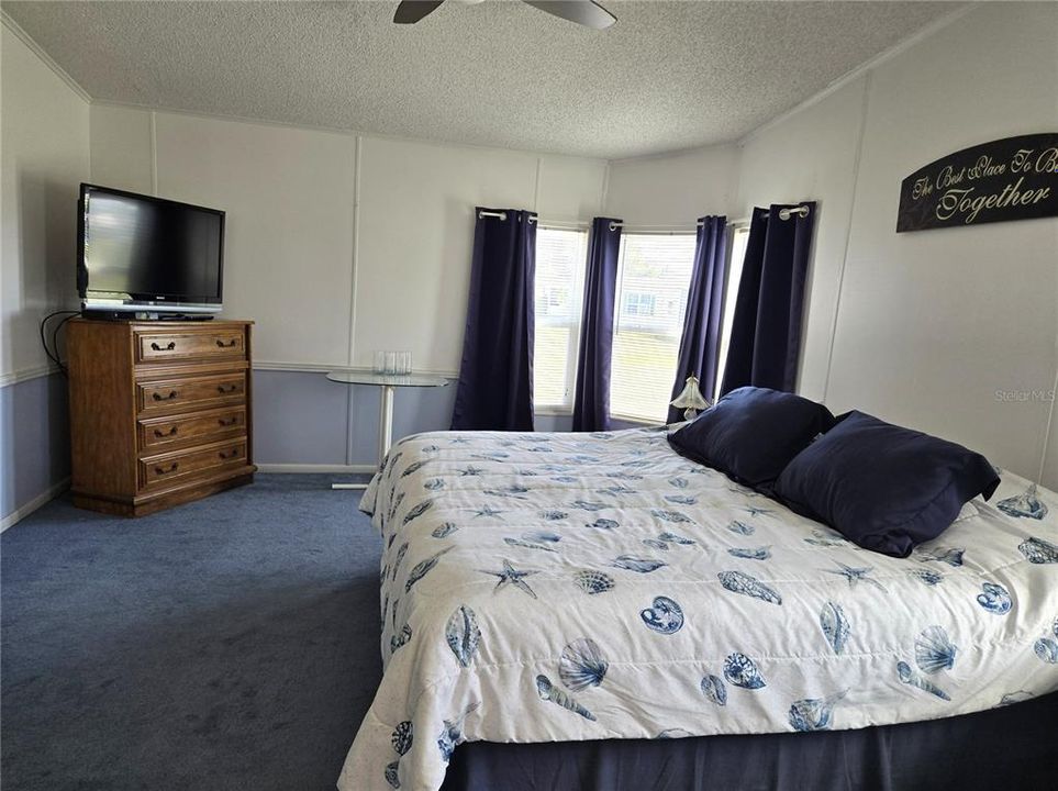 Activo con contrato: $155,000 (2 camas, 2 baños, 1327 Pies cuadrados)