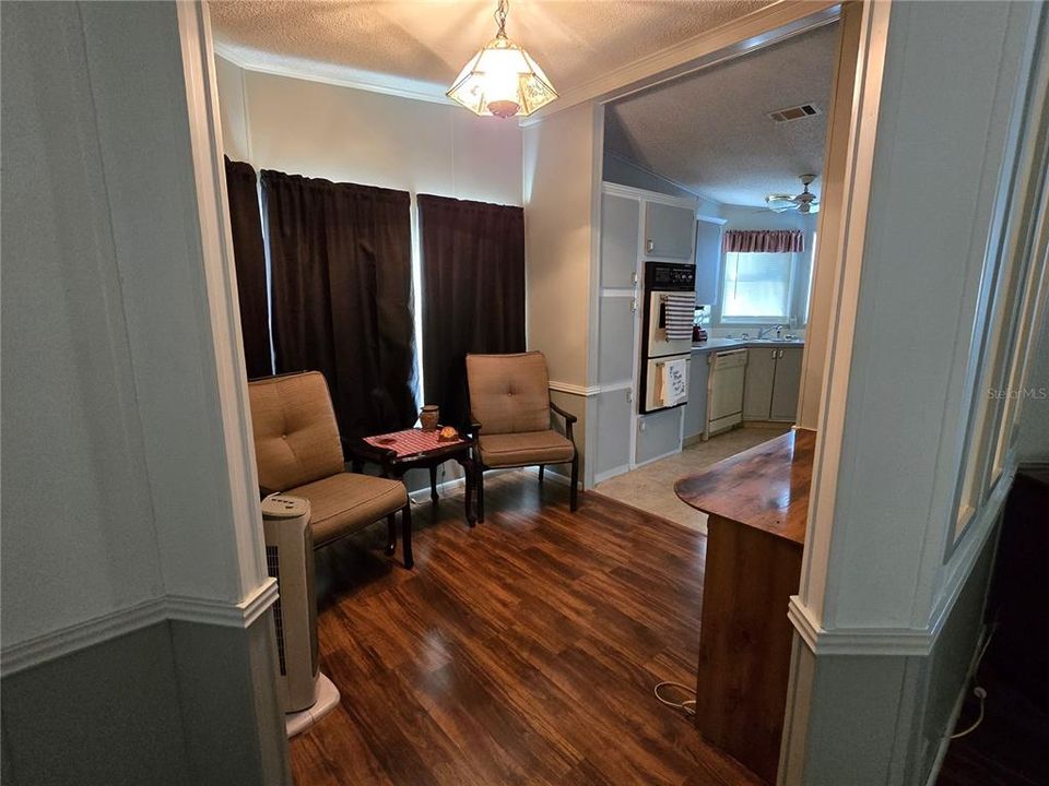 Activo con contrato: $155,000 (2 camas, 2 baños, 1327 Pies cuadrados)