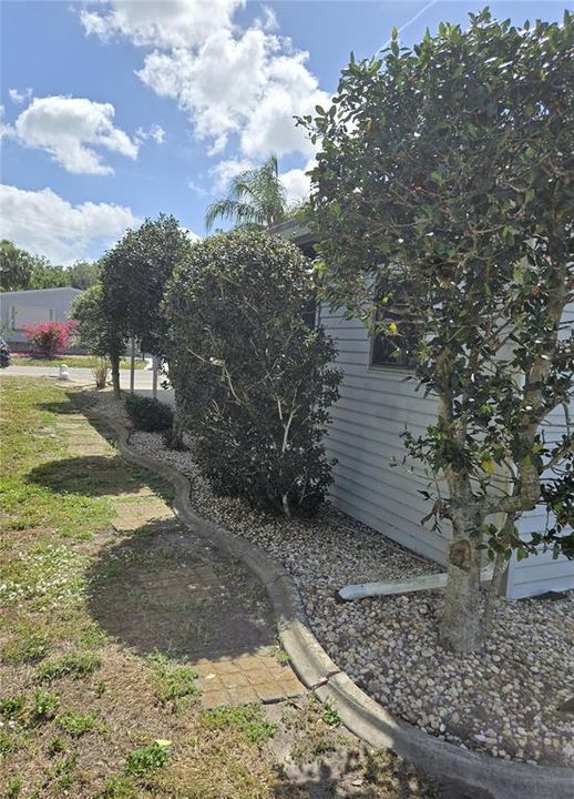 Activo con contrato: $155,000 (2 camas, 2 baños, 1327 Pies cuadrados)