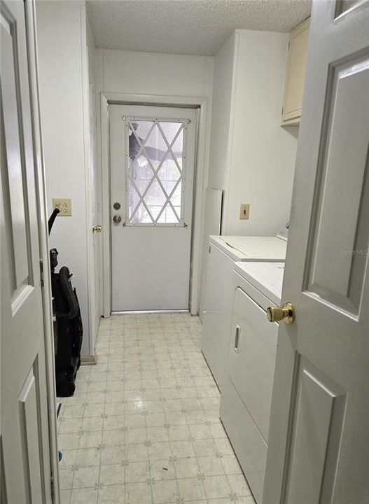 Activo con contrato: $155,000 (2 camas, 2 baños, 1327 Pies cuadrados)