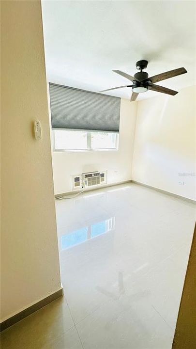 待售: $215,000 (3 贝兹, 2 浴室, 0 平方英尺)